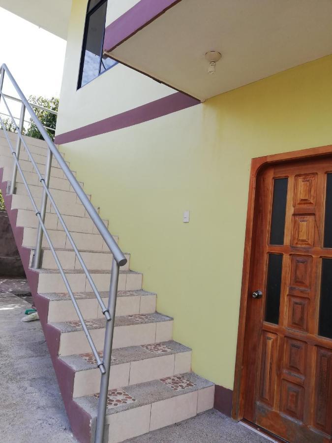 Cucuve Eco Hostal Puerto Baquerizo Moreno Exterior photo